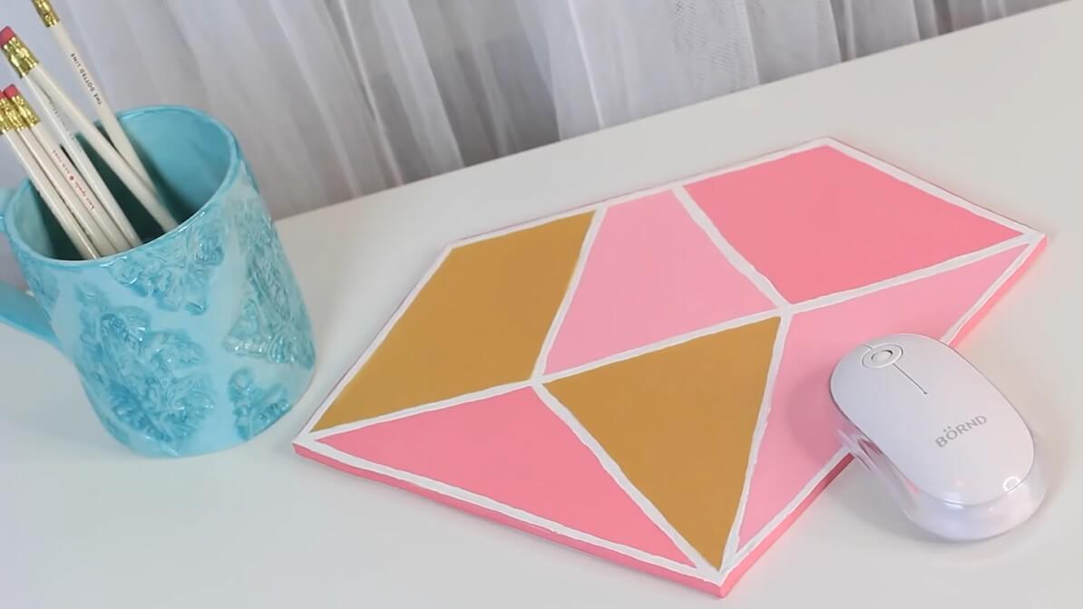 45 DIY Mouse Pad Ideas to Spruce Up Your Work Desk