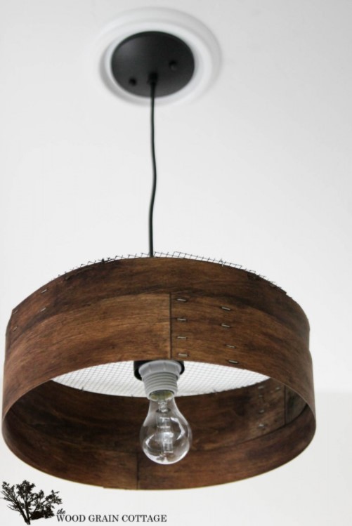 45 Creative DIY Lamp Shade Ideas to Brighten Your Decor – DIY Grain Sieve Lampshade DIY Grain Sieve Lampshade