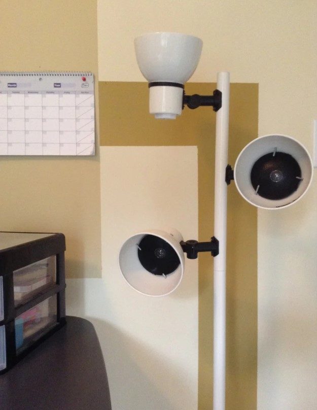 17 DIY Speaker Stand Ideas to Maximize Your Audio Experience – DIY Speaker Tower from Lamp Stand DIY Speaker Tower from Lamp Stand