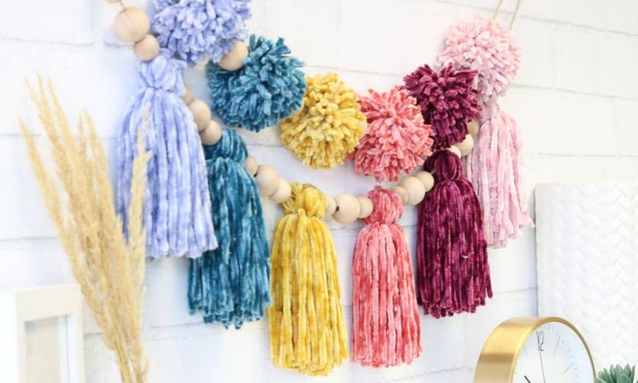 Bernat Rainbow Tassel Garland