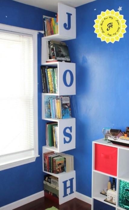 Corner Bookshelf DIY
