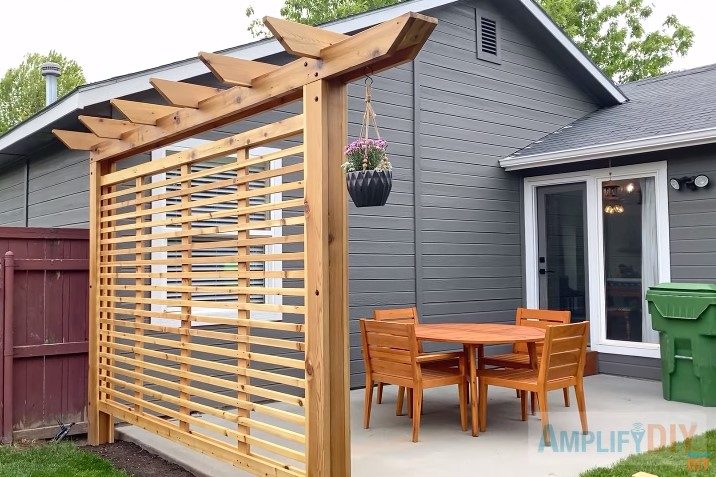 DIY Backyard Porch Privacy Trellis