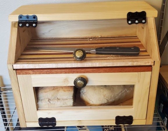 19 DIY Bread Box Ideas (Build, Makeover, Upcycle) – DIY Bread Box with Built In Cutting Board DIY Bread Box with Built In Cutting Board