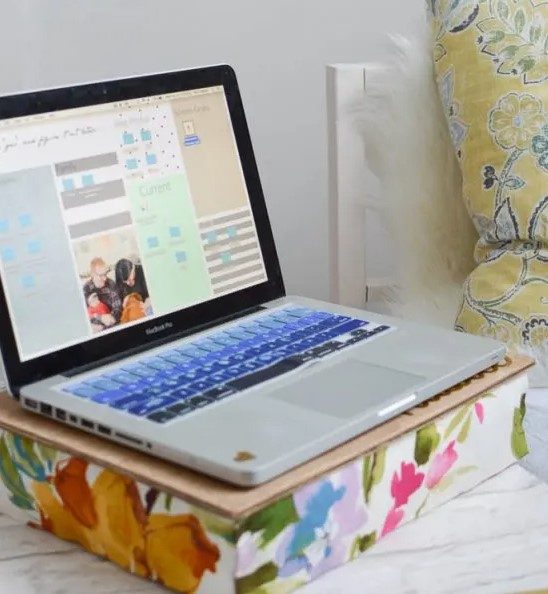 25 DIY Lap Desk Ideas to Supercharge Your Productivity – DIY Easy to Make Lap Desk DIY Easy to Make Lap Desk