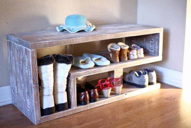 DIY Entryway Shoe Rack