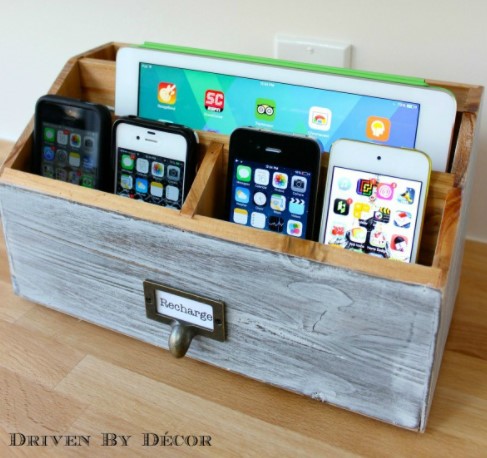 27 DIY Charging Station Ideas for a Tidy Workspace – DIY FAMILY CHARGING STATION DIY FAMILY CHARGING STATION
