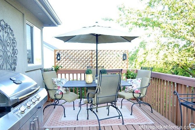 50 DIY Outdoor Privacy Screen Ideas with Free Plans – DIY Lattice Deck Privacy Screen DIY Lattice Deck Privacy Screen
