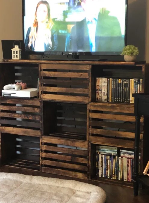 25 DIY TV Stand Ideas That Will Transform Your Living Room – DIY TV STAND from crates DIY TV STAND from crates