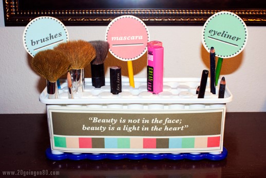 31 DIY Makeup Storage Ideas to Display Your Beauty Arsenal – Diy Makeup Holder Ice Cube Tray Diy Makeup Holder Ice Cube Tray