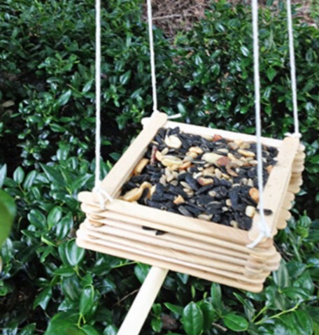 Easy DIY Wooden Bird Feeder