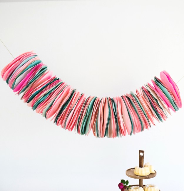 35 DIY Tassel Garland Ideas with Easy-to-Follow Tutorials – Painted Paper Plate Garland Painted Paper Plate Garland