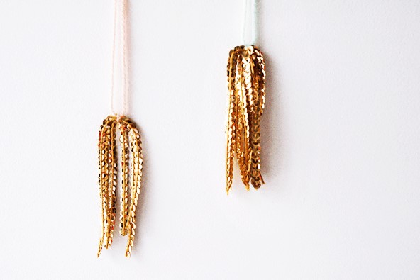 35 DIY Tassel Garland Ideas with Easy-to-Follow Tutorials – SEQUIN TASSEL DIY SEQUIN TASSEL DIY