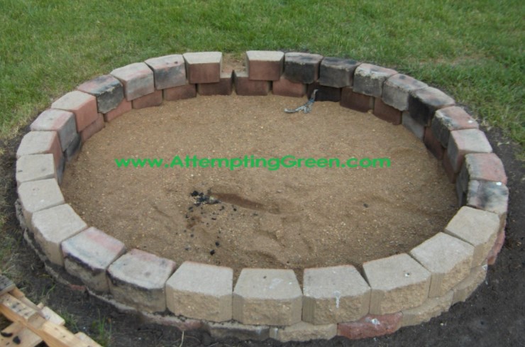 Simple Backyard Fire Pit