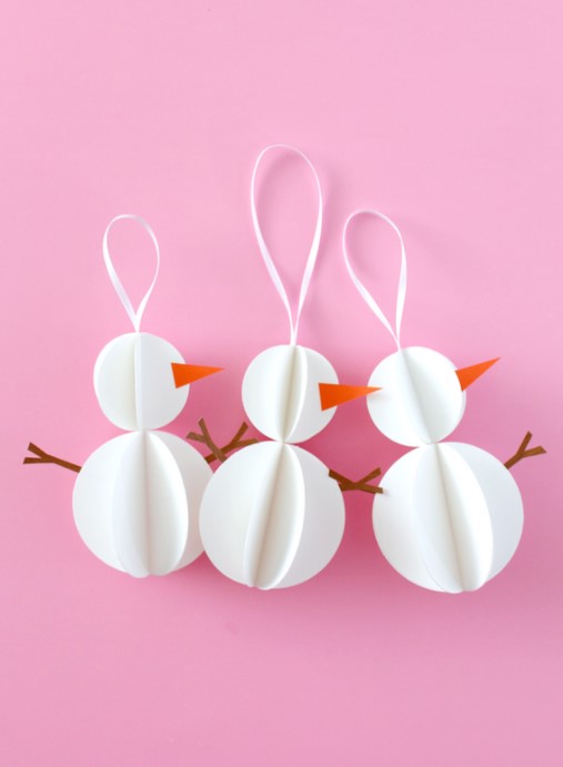 25 DIY Christmas Decoration Ideas You Can Make at Home – 3D PAPER SNOWMAN ORNAMENTS 3D PAPER SNOWMAN ORNAMENTS
