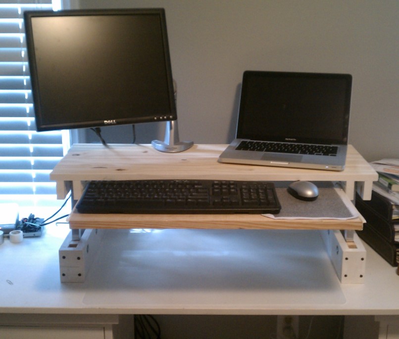 25 DIY Standing Desk Plans for Healthy & Productive Work – DIY Adjustable Standing Desk for under 25 DIY Adjustable Standing Desk for under 25