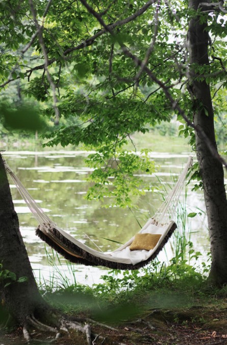 25 Best DIY Outdoor Furniture Ideas (with Free Plans) – DIY HAMMOCK DIY HAMMOCK