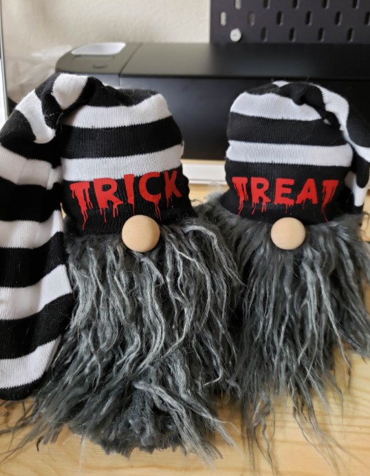 35 Best DIY Halloween Decoration Ideas for 2025 – DIY Halloween Gnomes DIY Halloween Gnomes