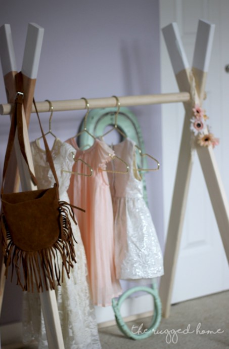 25 Best DIY Clothes Rack Ideas (Simple & Affordable) – DIY KIDS CLOTHING RACK DIY KIDS CLOTHING RACK