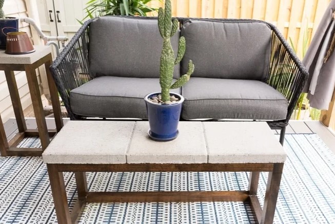 25 Best DIY Outdoor Furniture Ideas (with Free Plans) – DIY Patio Coffee Table Made With Pavers DIY Patio Coffee Table Made With Pavers