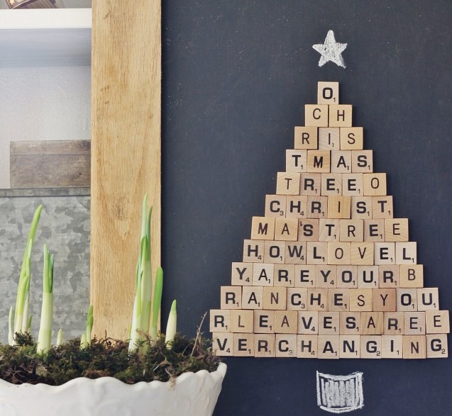 25 DIY Christmas Decoration Ideas You Can Make at Home – DIY SCRABBLE CHRISTMAS TREE DIY SCRABBLE CHRISTMAS TREE