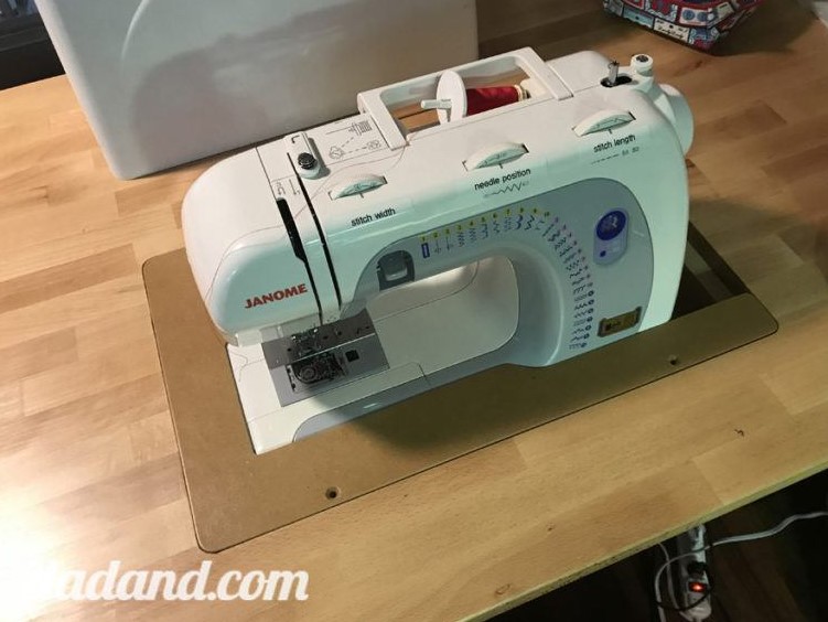 DIY Sewing Machine Table