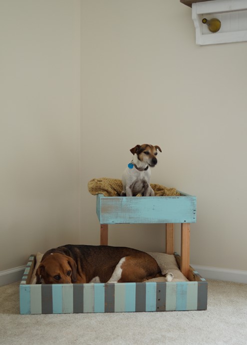 DIY Shipping Pallet Dog Bed
