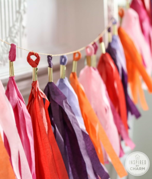 25 DIY Birthday Party Ideas for an Unforgettable Event – DIY TASSEL GARLAND DIY TASSEL GARLAND