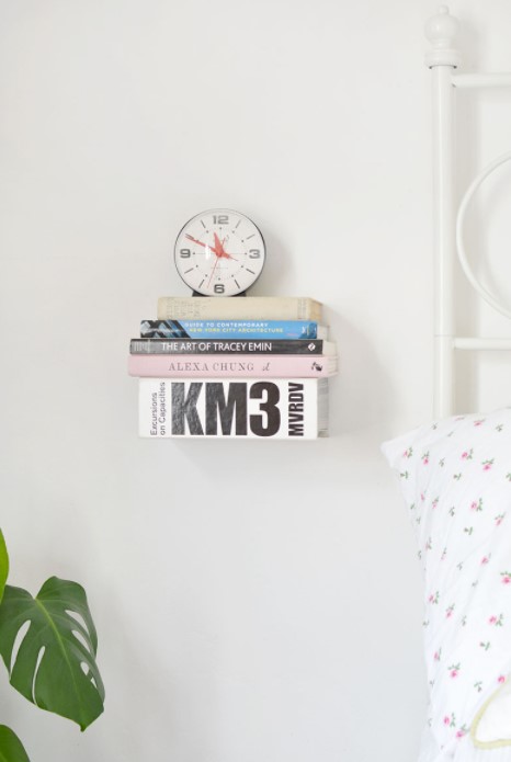 25 DIY Floating Shelves Designs That Will Enhance Your Space – DIY floating book bedside table DIY floating book bedside table