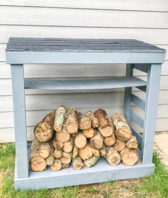 Easy DIY Firewood Rack With Roof