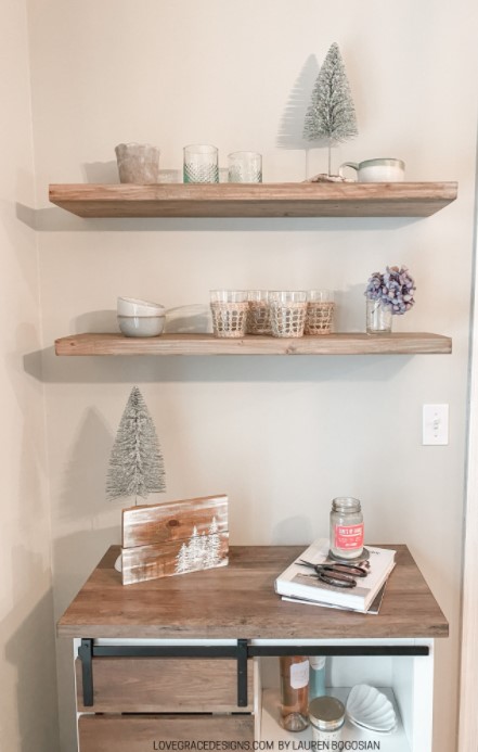 Easy and Inexpensive DIY Floating Shelves