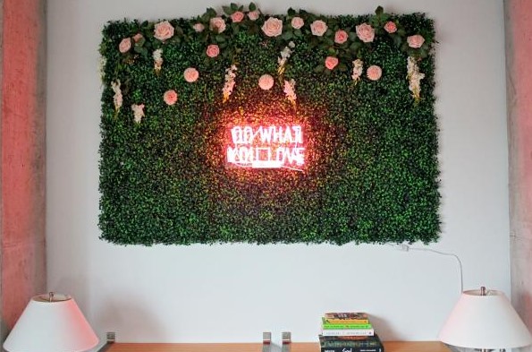 25 Best DIY Wall Decor Ideas to Personalize Your Blank Wall – Faux Boxwood Wall Art Faux Boxwood Wall Art
