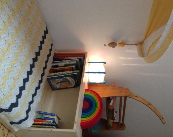 Floorbed With a Bookcase 1