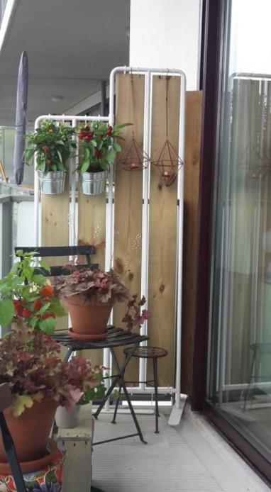 25 Functional DIY Room Divider Ideas with Free Plans – Plant screen Plant screen