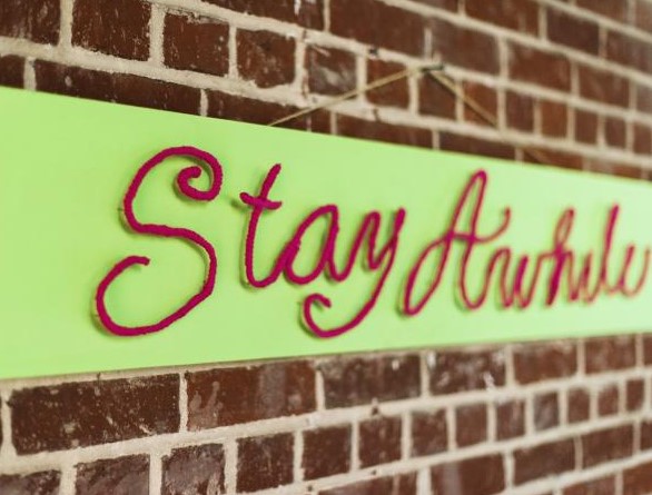 25 DIY Wall Art Ideas to Spruce Up Your Awkward Space – Yarn Wrapped Wire Word Art 1 Yarn Wrapped Wire Word Art 1