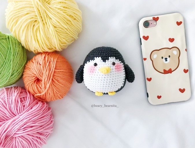 Baby penguin free crochet pattern