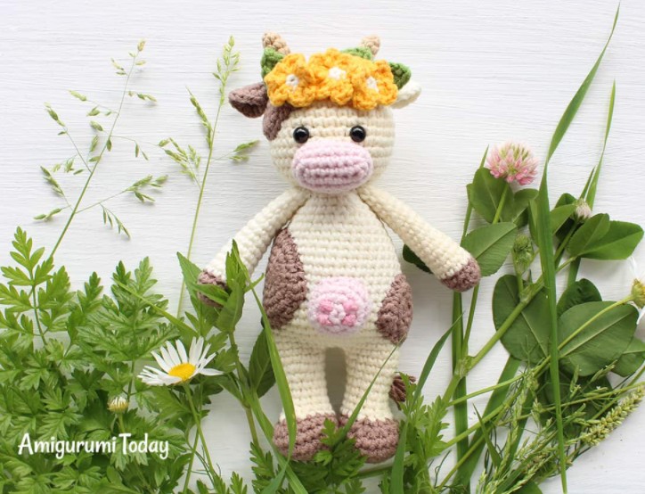 25 Free Amigurumi Cow Patterns (for Any Skill Level) – Crochet Cuddle me cow Crochet Cuddle me cow