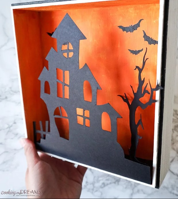 DIY EASY HALLOWEEN SHADOW BOX