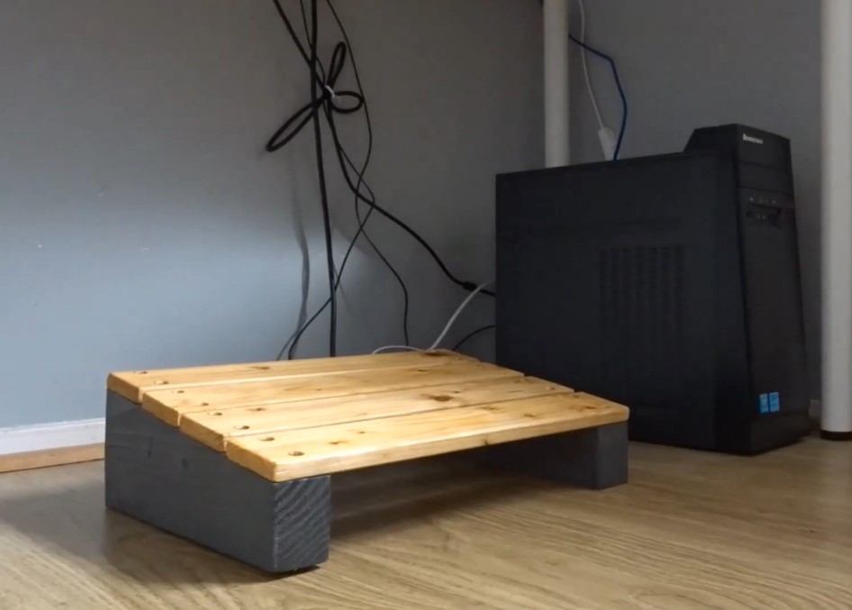 12 Diy Under Desk Foot Rest Ideas For, Wooden Foot Stool For Desk