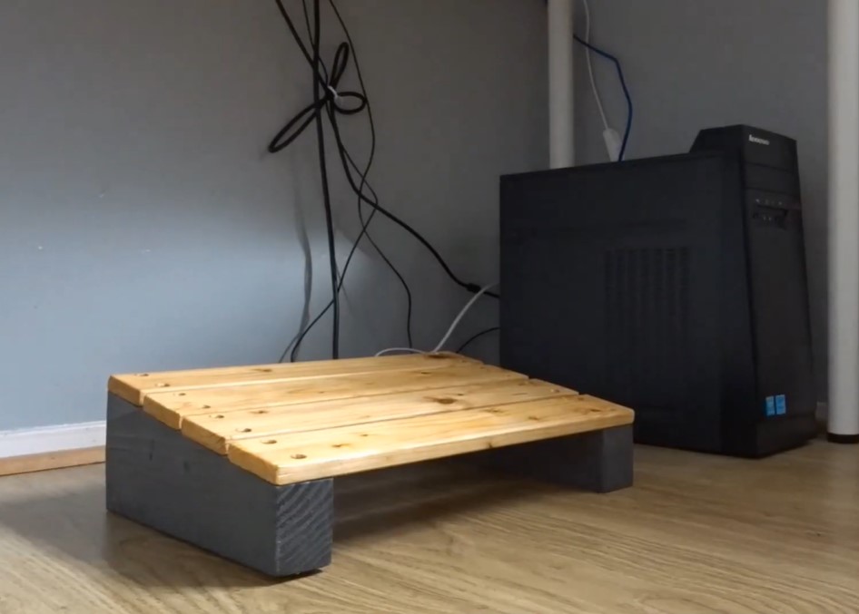 How To Build An Office Desk Foot Rest 