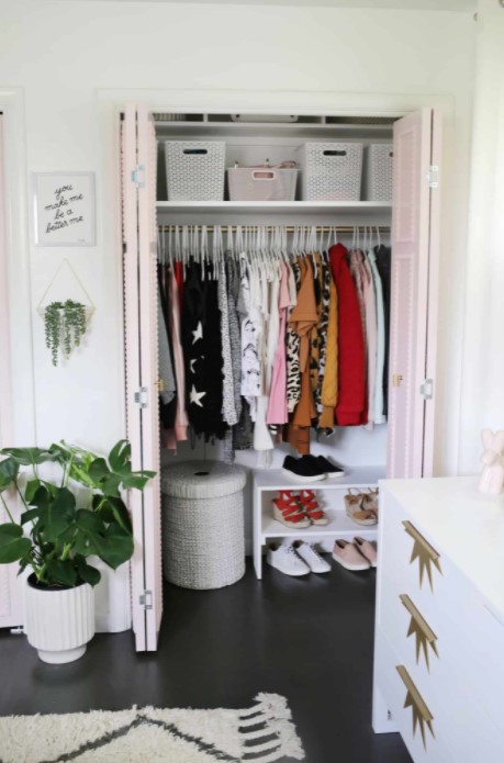 25 DIY Closet Shelving Ideas to Maximize Your Storage