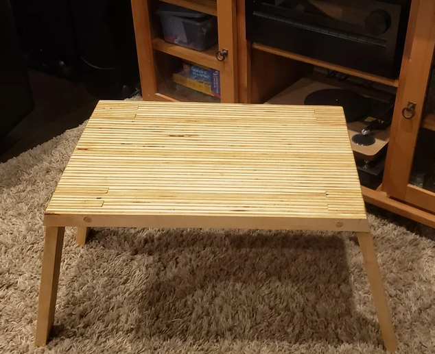 25 Clever DIY Folding Table Ideas with Free Plans – Folding Side Table Folding Side Table