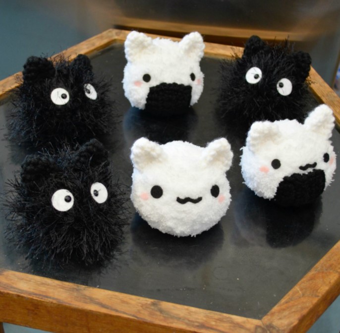 25 Free Amigurumi Cat Patterns for Any Skill Level – Mochi Cat Amigurumi and Riceball Kitty Mochi Cat Amigurumi and Riceball Kitty