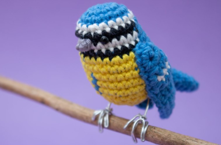 EURASIAN BLUE TIT AMIGURUMI