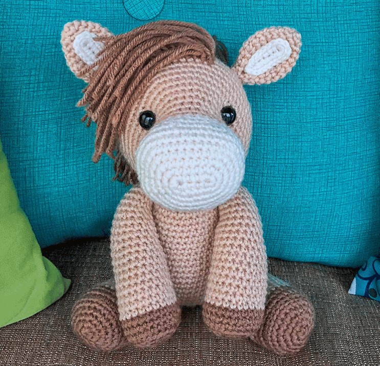 Heidi the Horse Free Amigurumi Horse Pattern