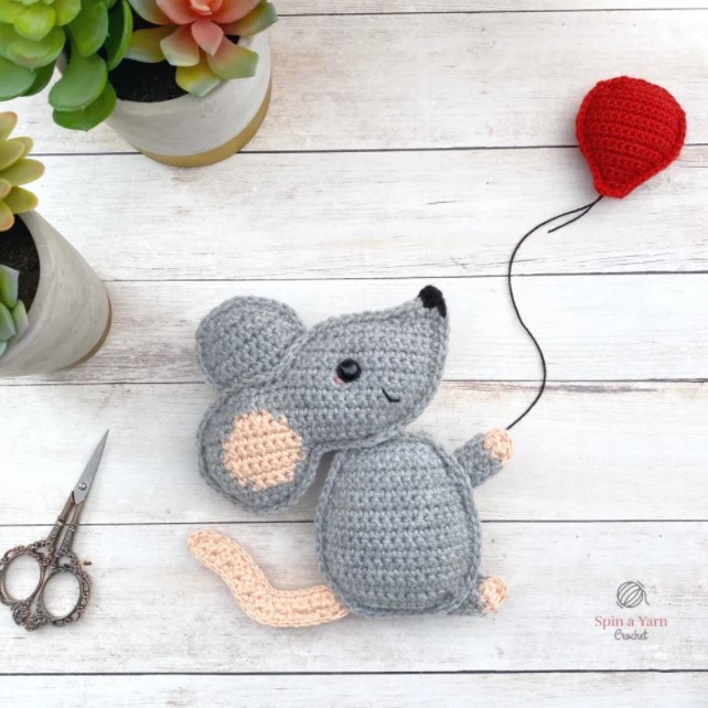 Mouse Amigurumi Free Crochet