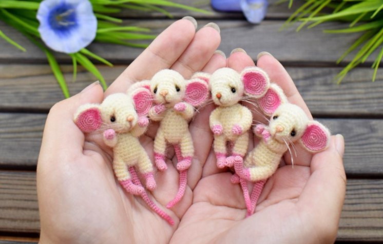 25 Free Amigurumi Mouse Patterns (for Any Skill Level) – Mouse free pattern Mouse free pattern