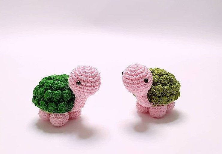 Small Cute Turtle Amigurumi by Amicidicotone