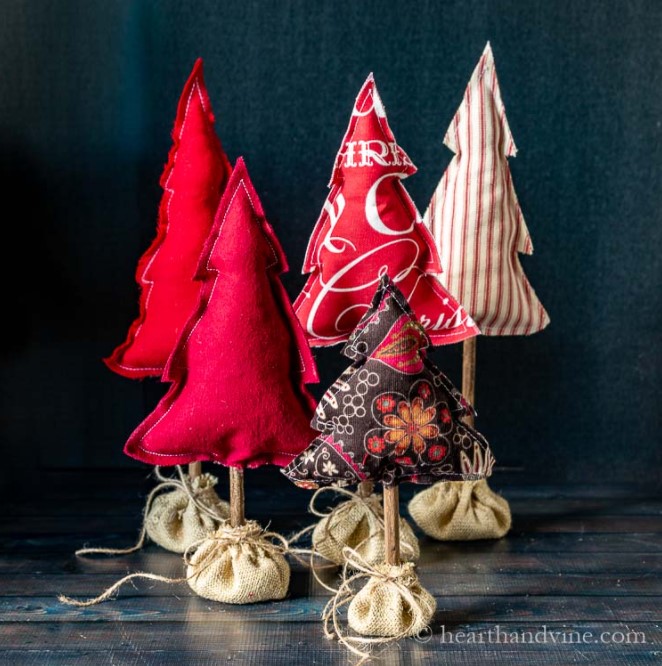 31 Best DIY Christmas Tree Ideas to Try This Year – DIY Fabric Christmas Trees DIY Fabric Christmas Trees