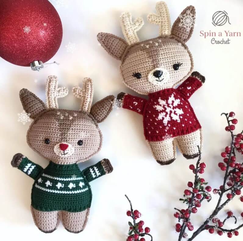 25 Free Christmas Crochet & Amigurumi Patterns to Try – Holiday Deer Amigurumi Holiday Deer Amigurumi