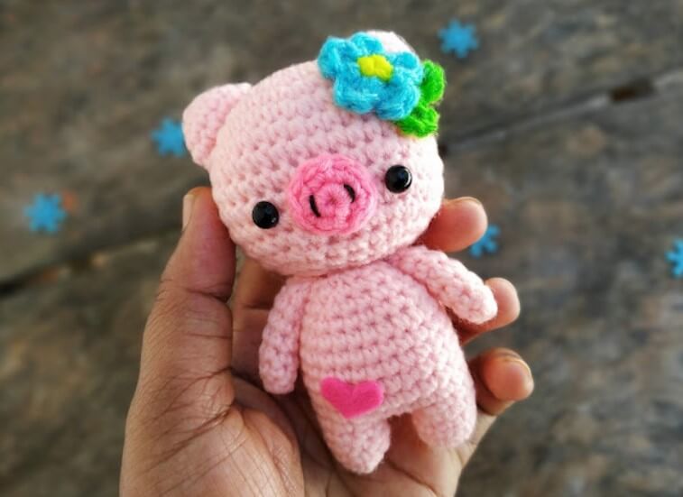 Pretty Pig Amigurumi Free Pattern